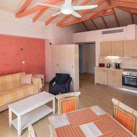 Athena'S Cottage Ступа Екстериор снимка