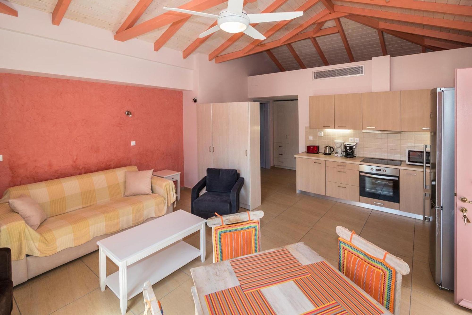 Athena'S Cottage Ступа Екстериор снимка